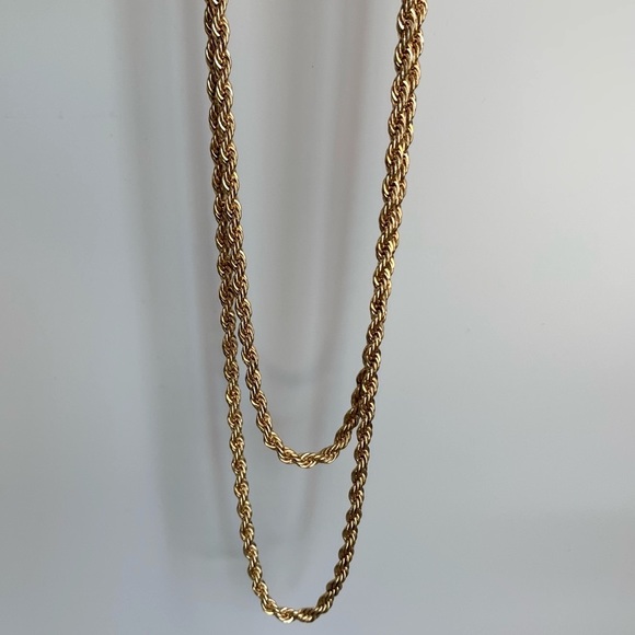 Versatile Classic Gold Rope and tassel necklace or tie - Picture 7 of 9